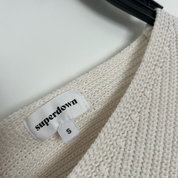 Superdown Womens Trish Knot Sweater in Beige & White size small Knit Cozy - Picture 7 of 11